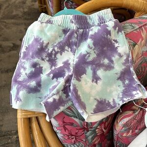 YOUTH TYE DYE SHORTS SIZE 7-8